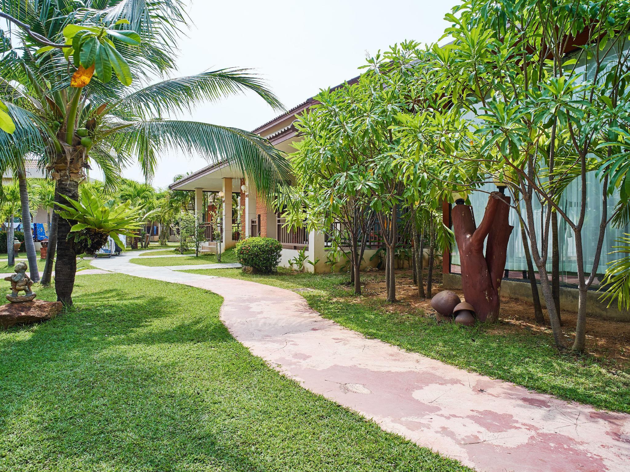 Blu Pine Villa & Pool Access - Sha Plus Phuket Bagian luar foto