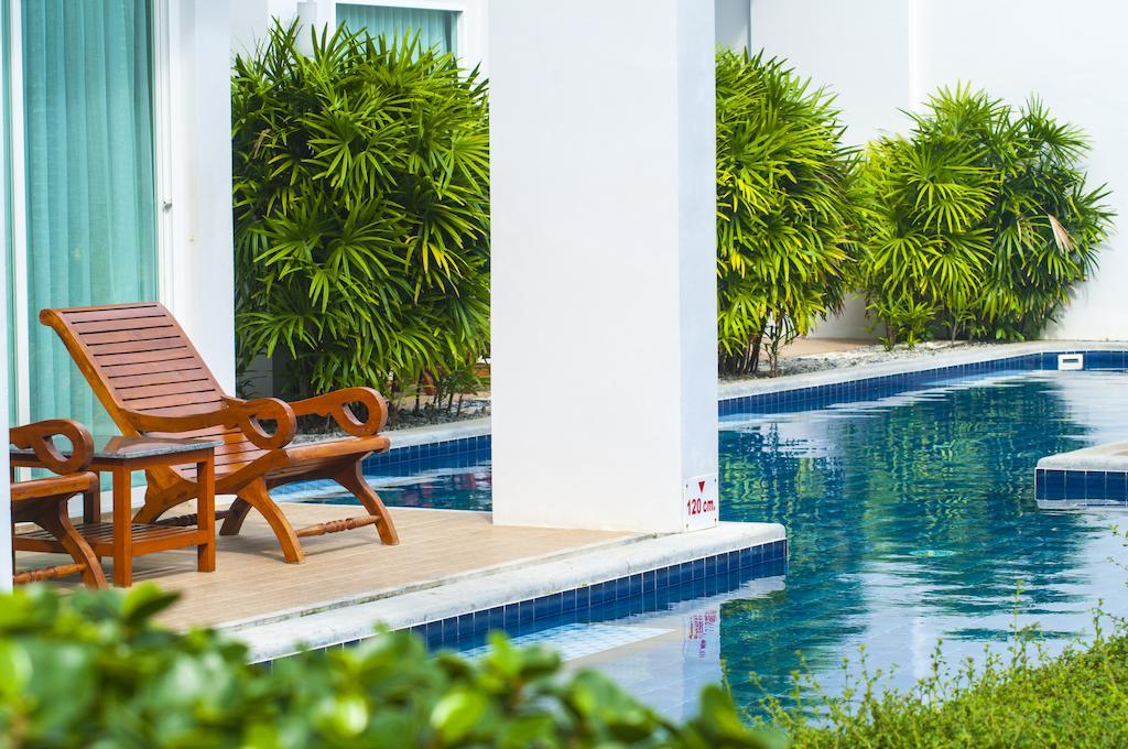 Blu Pine Villa & Pool Access - Sha Plus Phuket Bagian luar foto